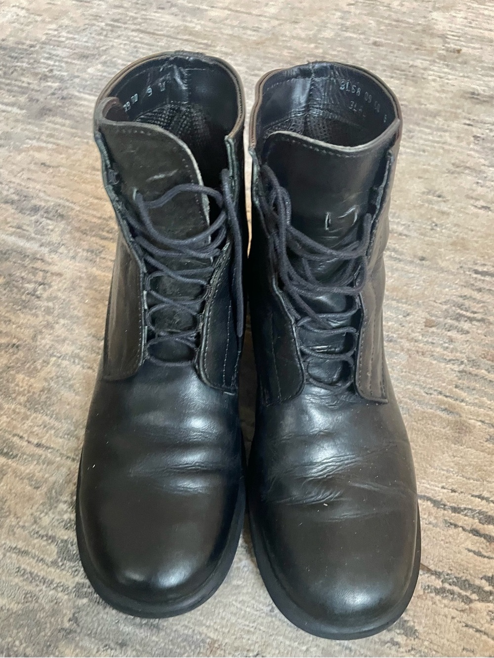 BASS Women’s Black Leather Ankle Boots Size 9 M  3L68 MADE IN ITALY- EUC